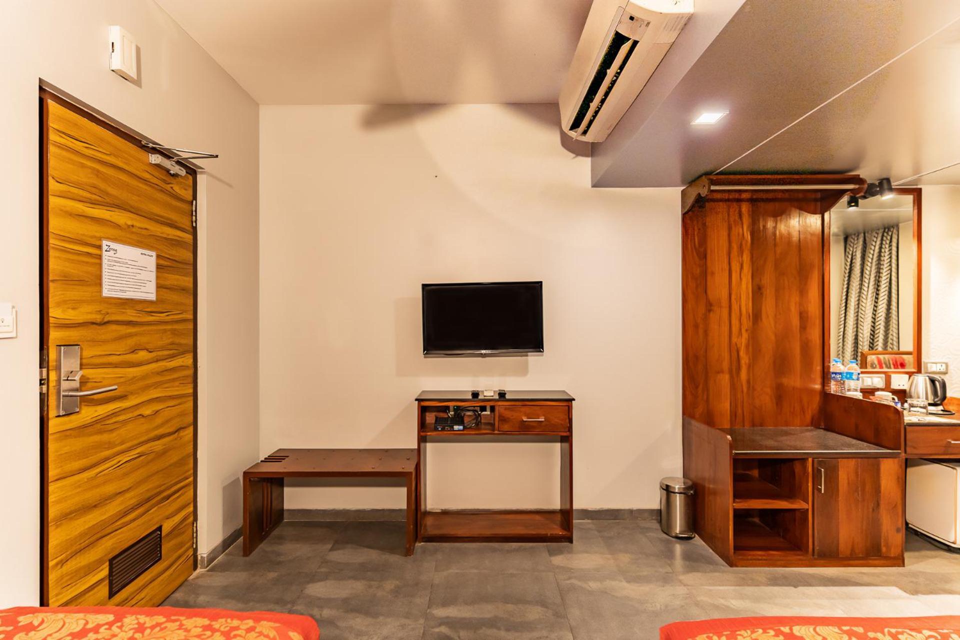 Zense Candolim