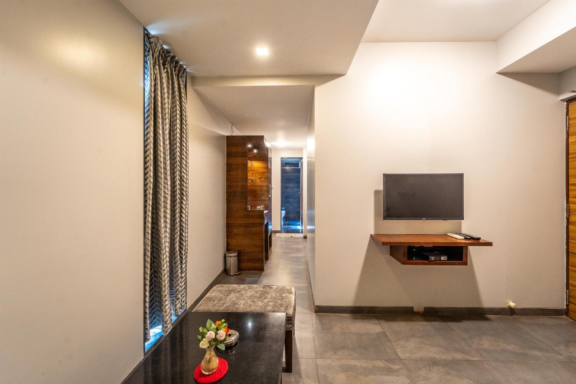 Zense Candolim